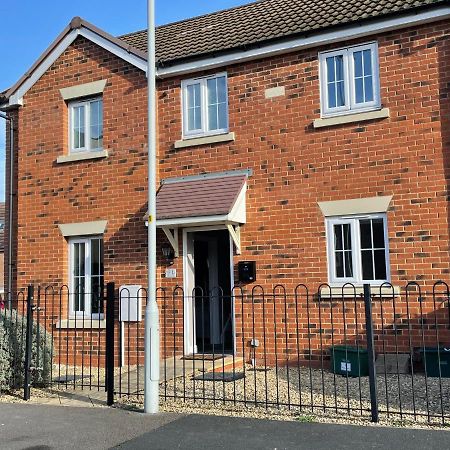 Stunning Large Detached Gloucester, 4 Beds, 3 Bedroom, 2 Bathroom Property, Nr Chelt, The Docks And Quays Sleeps 6 المظهر الخارجي الصورة