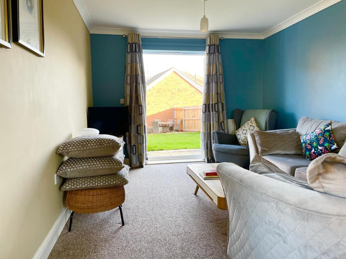 Stunning Large Detached Gloucester, 4 Beds, 3 Bedroom, 2 Bathroom Property, Nr Chelt, The Docks And Quays Sleeps 6 المظهر الخارجي الصورة